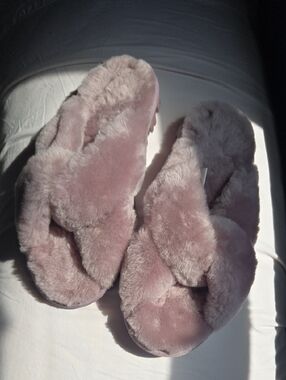 Plush Crisscross Faux Fur Slide Slippers - Dusty Pink